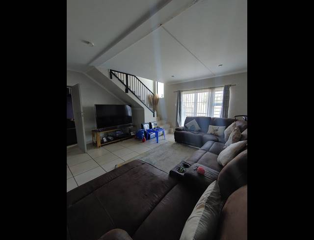 4 BEDROOM HOUSE FOR SALE IN LEOPARD’S REST